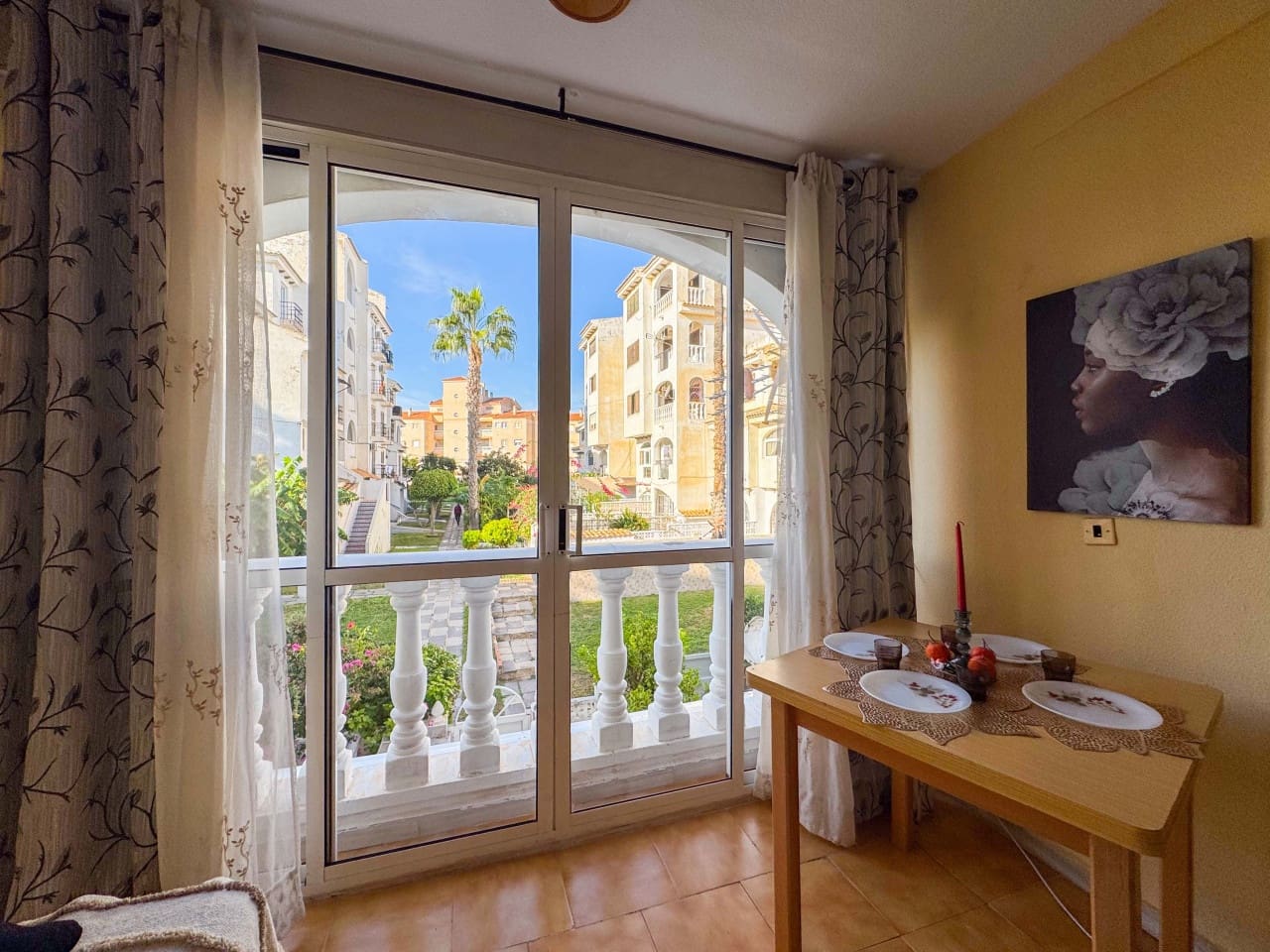 1 slaapkamer Appartement te koop in Torrevieja met zwembad - € 110.000 (Ref: 9386723)