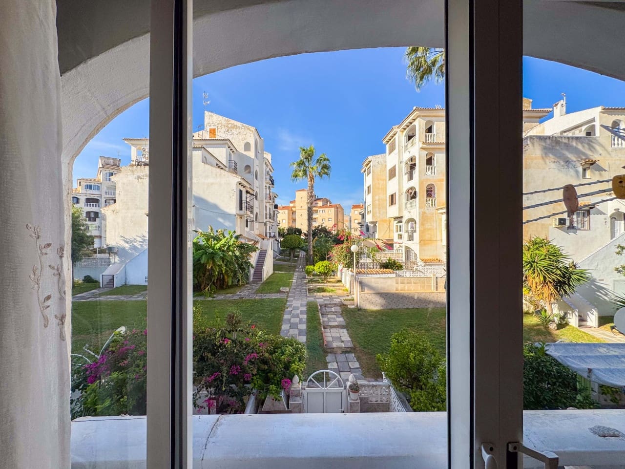 1 slaapkamer Appartement te koop in Torrevieja met zwembad - € 110.000 (Ref: 9386723)