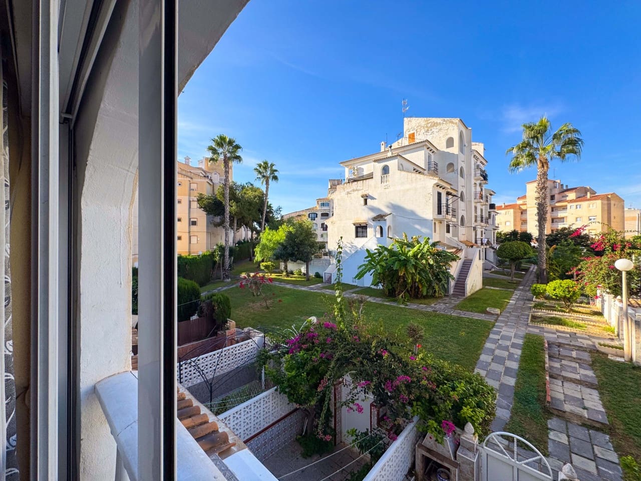 1 slaapkamer Appartement te koop in Torrevieja met zwembad - € 110.000 (Ref: 9386723)