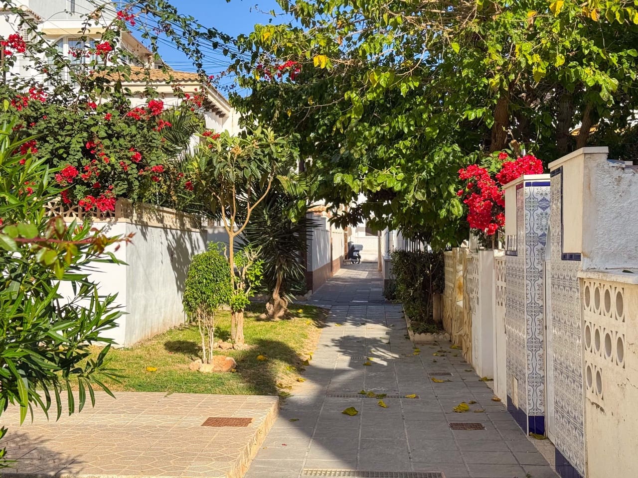 1 slaapkamer Appartement te koop in Torrevieja met zwembad - € 110.000 (Ref: 9386723)