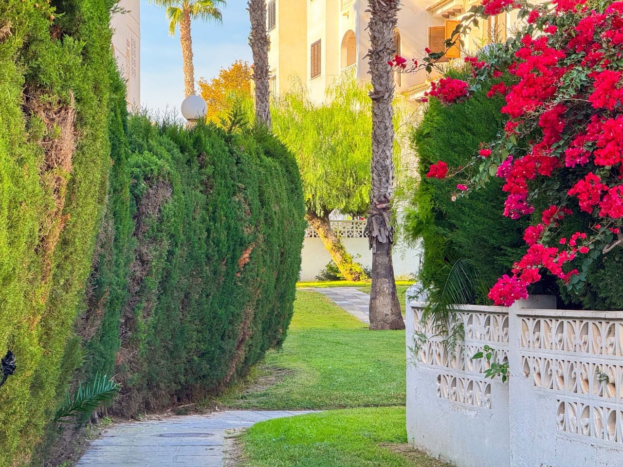 1 slaapkamer Appartement te koop in Torrevieja met zwembad - € 110.000 (Ref: 9386723)