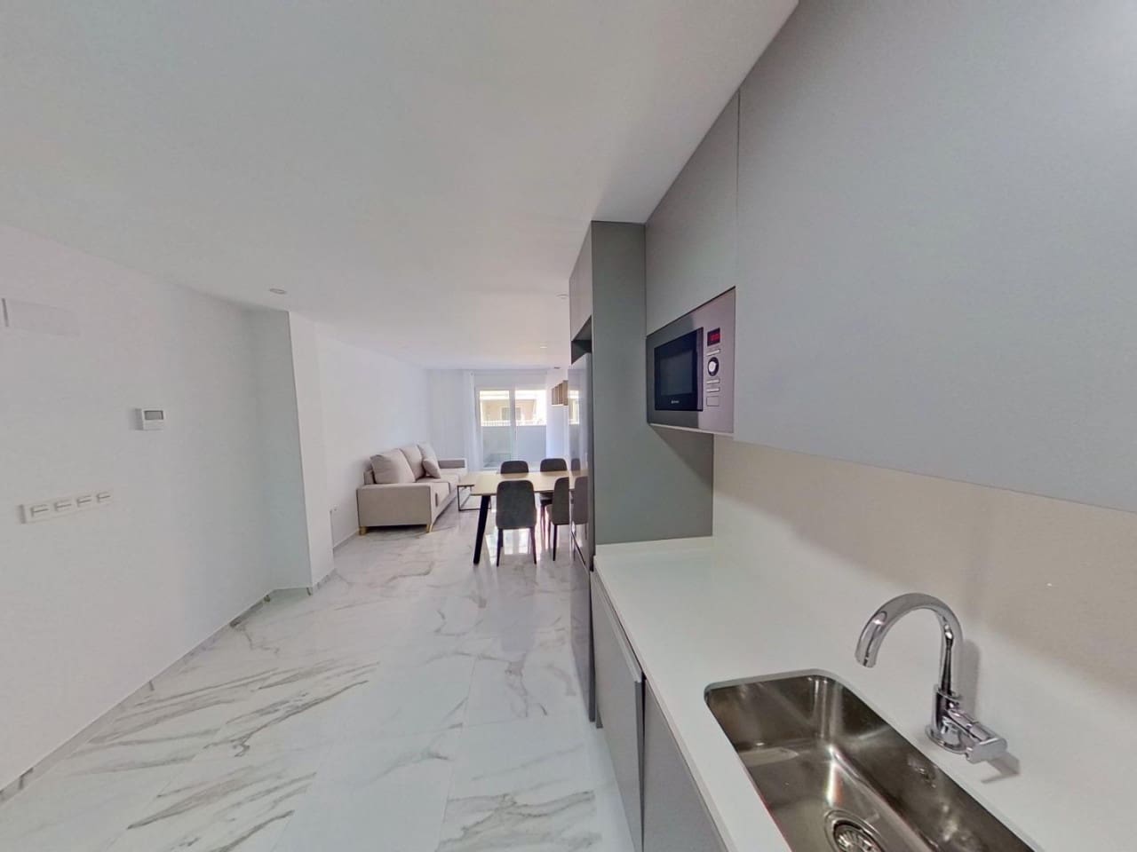 2 slaapkamer Appartement te koop in Torrevieja - € 239.000 (Ref: 9386986)