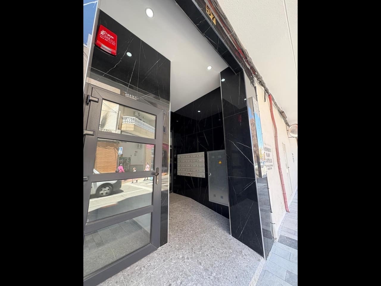 2 slaapkamer Appartement te koop in Torrevieja - € 239.000 (Ref: 9386986)