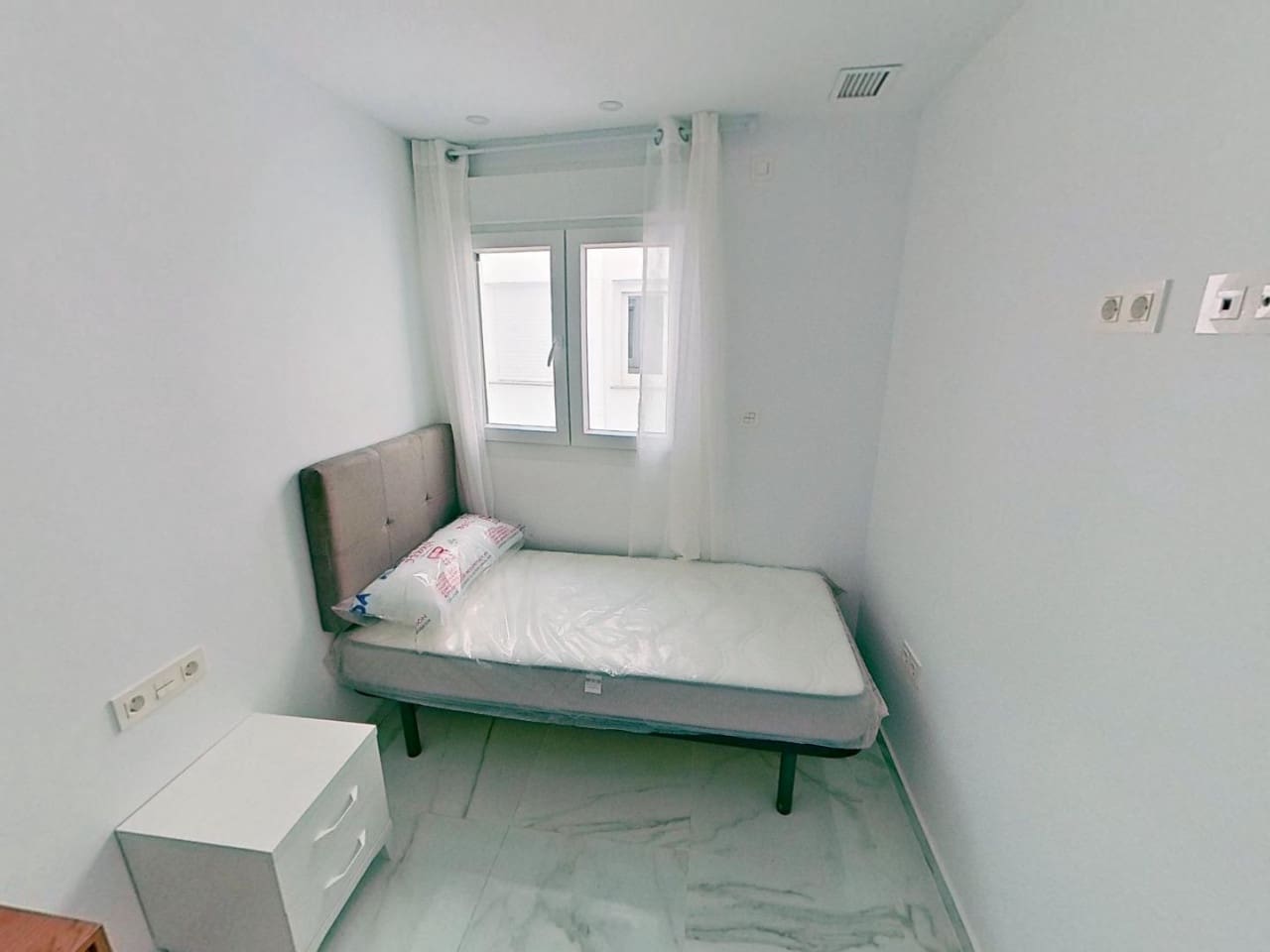 2 slaapkamer Appartement te koop in Torrevieja - € 239.000 (Ref: 9386986)