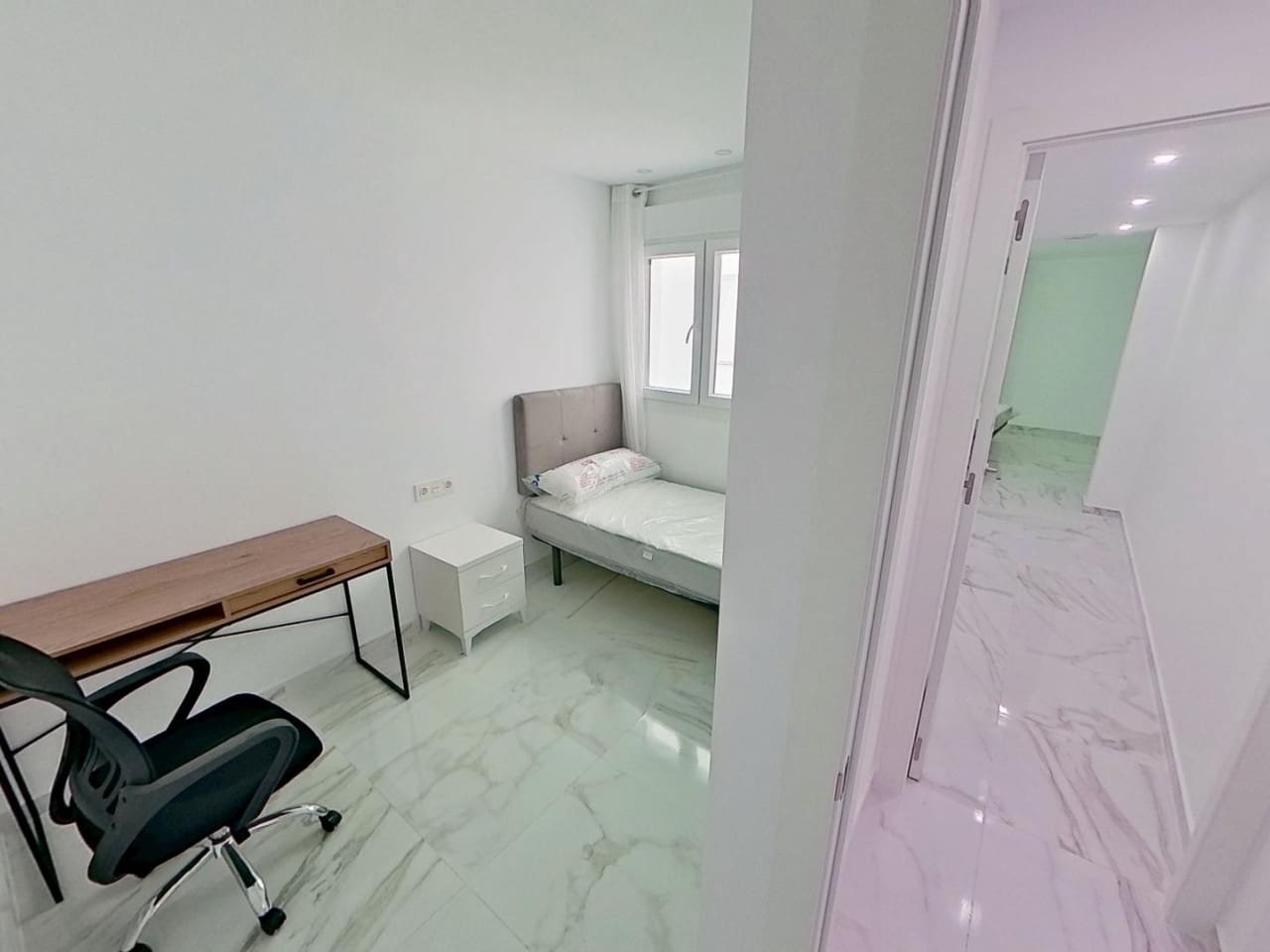 2 slaapkamer Appartement te koop in Torrevieja - € 239.000 (Ref: 9386986)