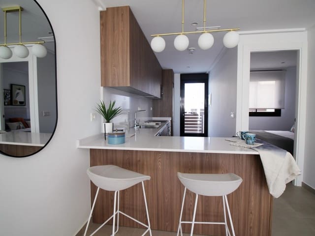 4 soveværelse Villa til salg i Pilar de la Horadada ciudad, Pilar de la Horadada med swimmingpool - € 374.900 (Ref: 9390385)