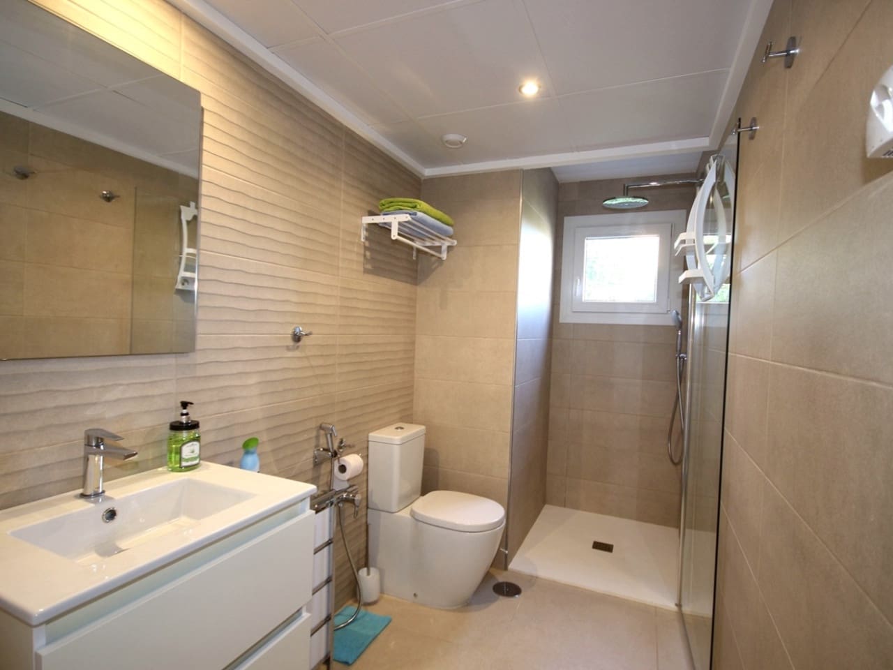 3 sypialnia Apartament na sprzedaż w Orihuela Costa z basenem garażem - 480 000 € (Ref: 9395313)