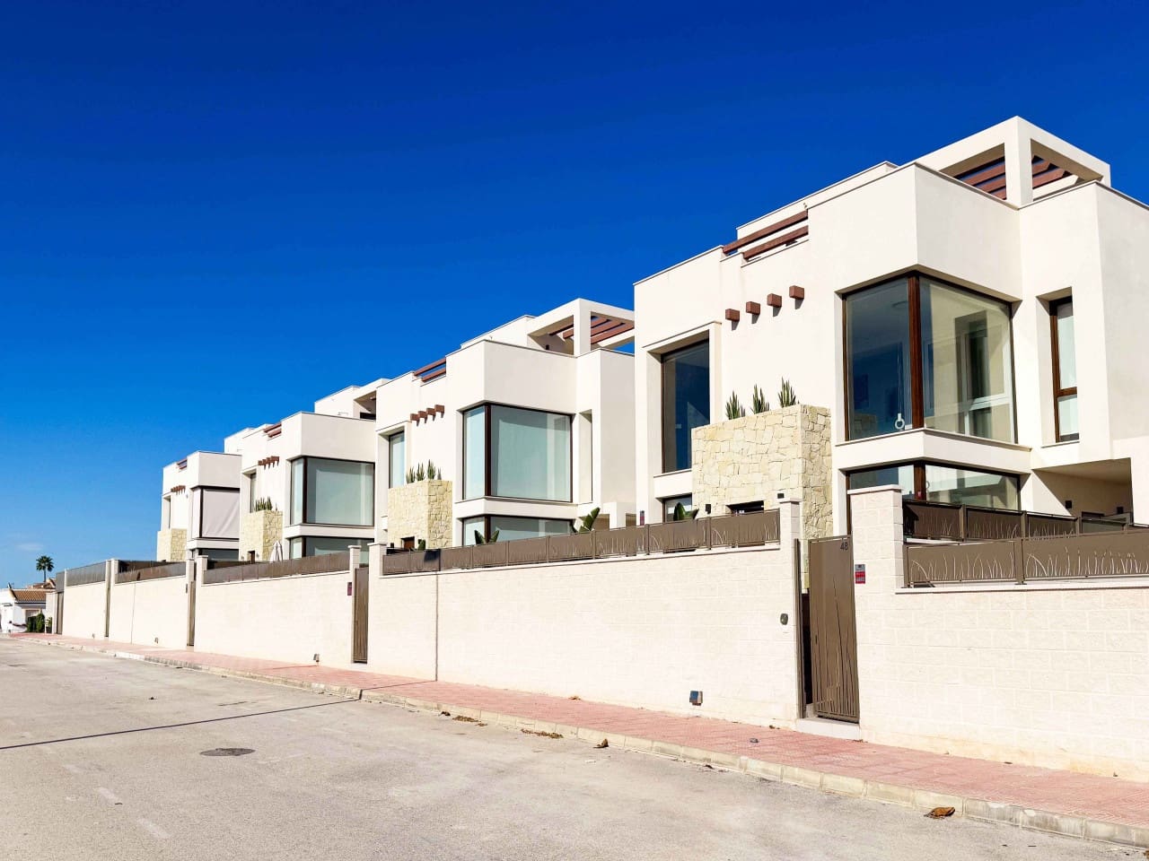 Chalet de 3 habitaciones en Ciudad Quesada en venta con piscina - 690.000 € (Ref: 9398764)