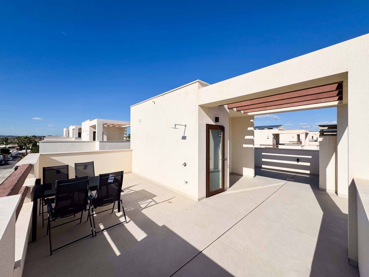 Chalet de 3 habitaciones en Ciudad Quesada en venta con piscina - 690.000 € (Ref: 9398764)