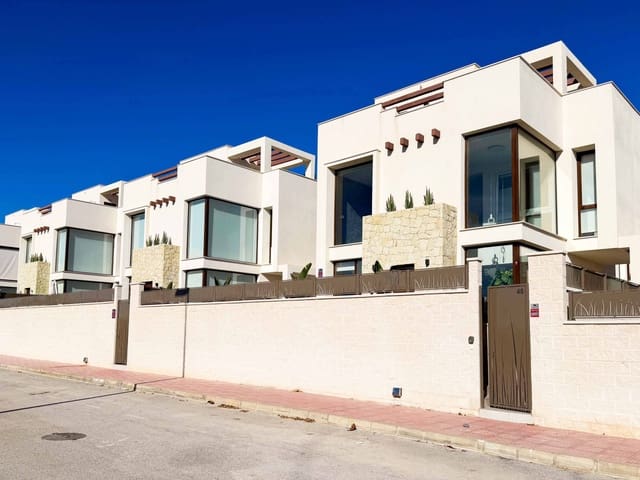 Chalet de 3 habitaciones en Ciudad Quesada, Rojales en venta con piscina - 690.000 € (Ref: 9398764)