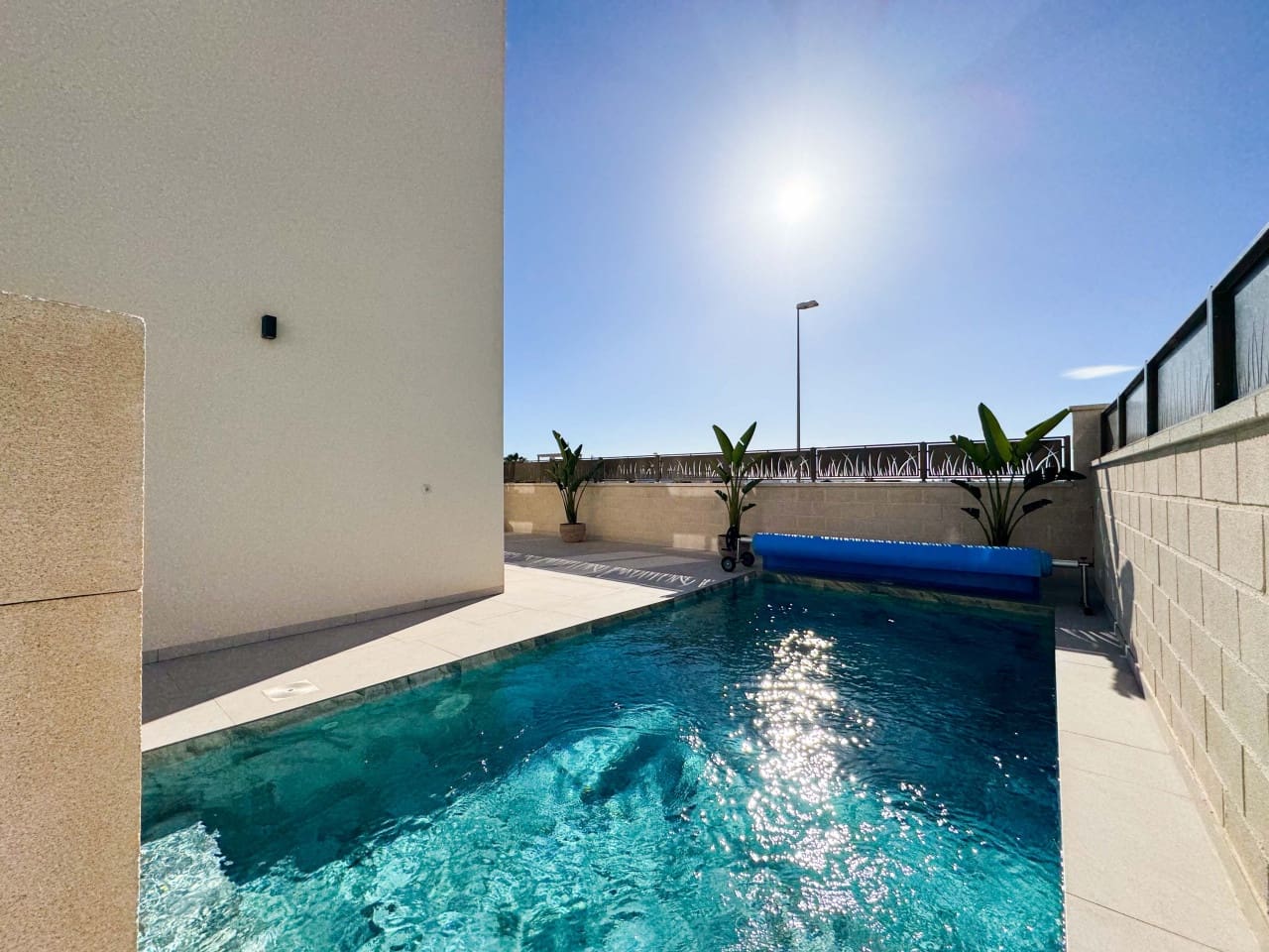 Chalet de 3 habitaciones en Ciudad Quesada en venta con piscina - 690.000 € (Ref: 9398764)