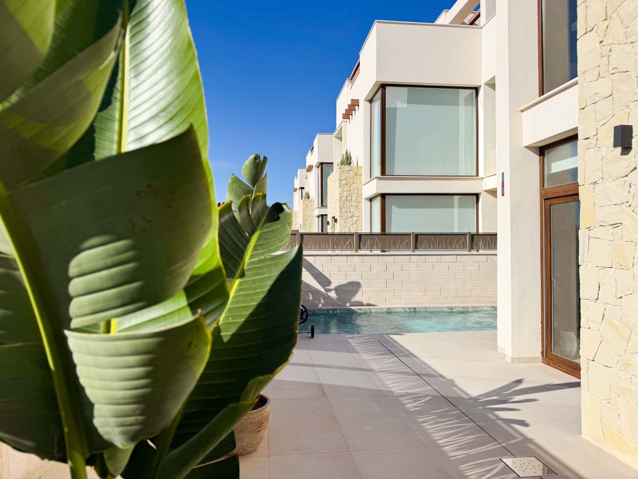 Chalet de 3 habitaciones en Ciudad Quesada en venta con piscina - 690.000 € (Ref: 9398764)