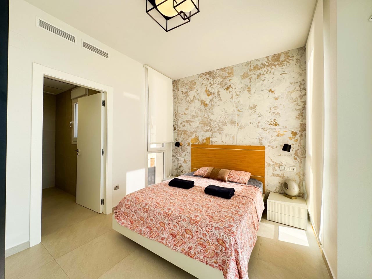 Chalet de 3 habitaciones en Ciudad Quesada en venta con piscina - 690.000 € (Ref: 9398764)