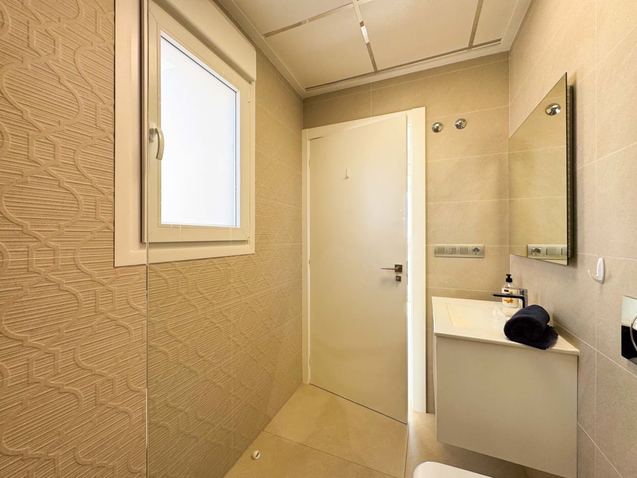 Chalet de 3 habitaciones en Ciudad Quesada en venta con piscina - 690.000 € (Ref: 9398764)