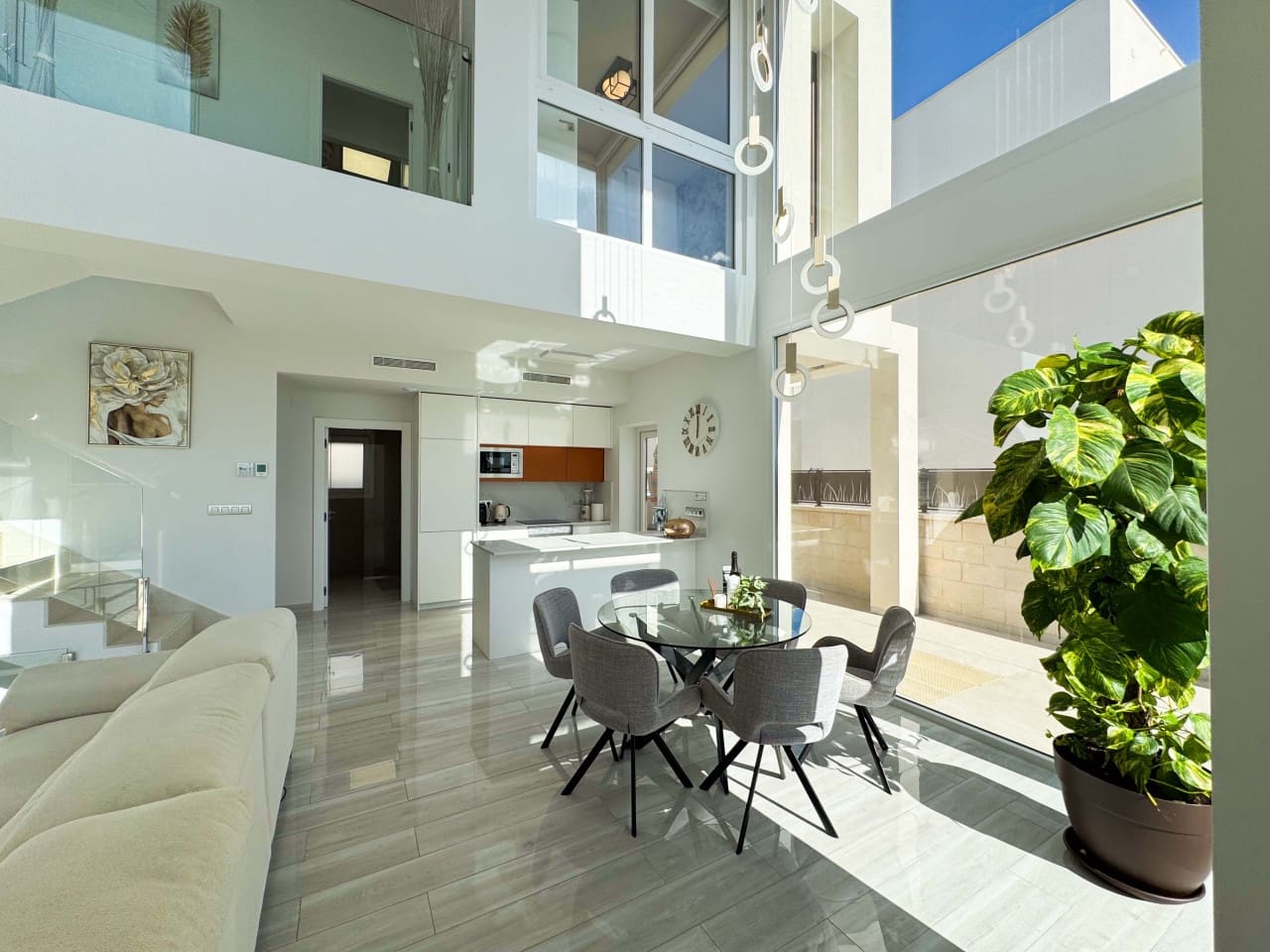 Chalet de 3 habitaciones en Ciudad Quesada en venta con piscina - 690.000 € (Ref: 9398764)