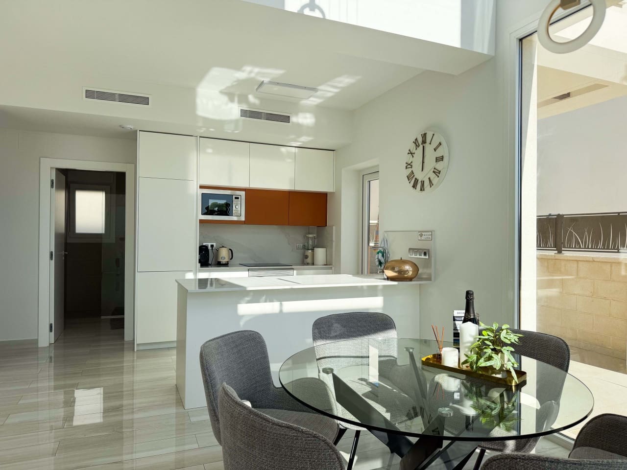 Chalet de 3 habitaciones en Ciudad Quesada en venta con piscina - 690.000 € (Ref: 9398764)