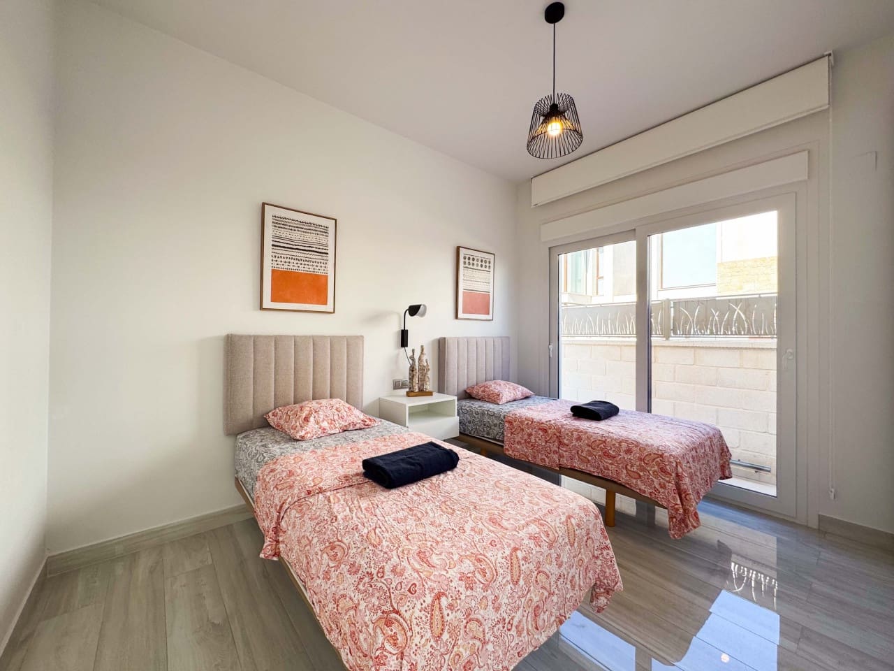 Chalet de 3 habitaciones en Ciudad Quesada en venta con piscina - 690.000 € (Ref: 9398764)