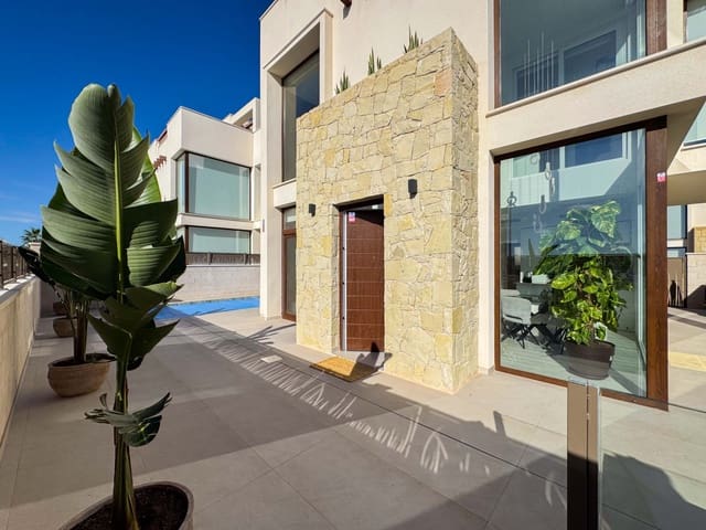 Chalet de 3 habitaciones en Ciudad Quesada, Rojales en venta con piscina - 690.000 € (Ref: 9398764)