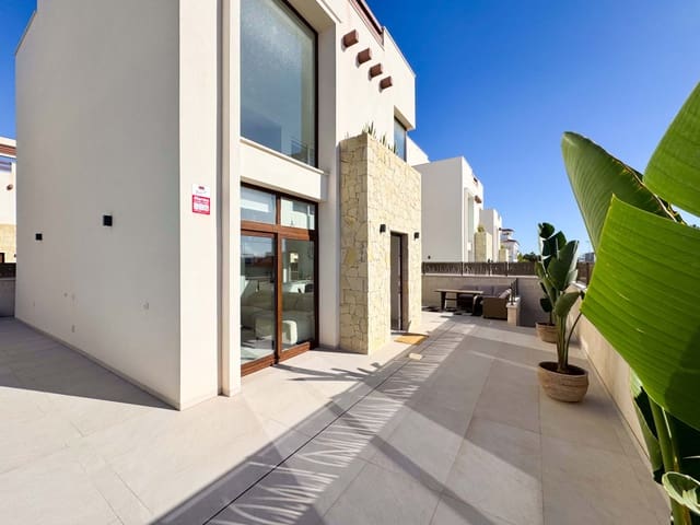 Chalet de 3 habitaciones en Ciudad Quesada, Rojales en venta con piscina - 690.000 € (Ref: 9398764)