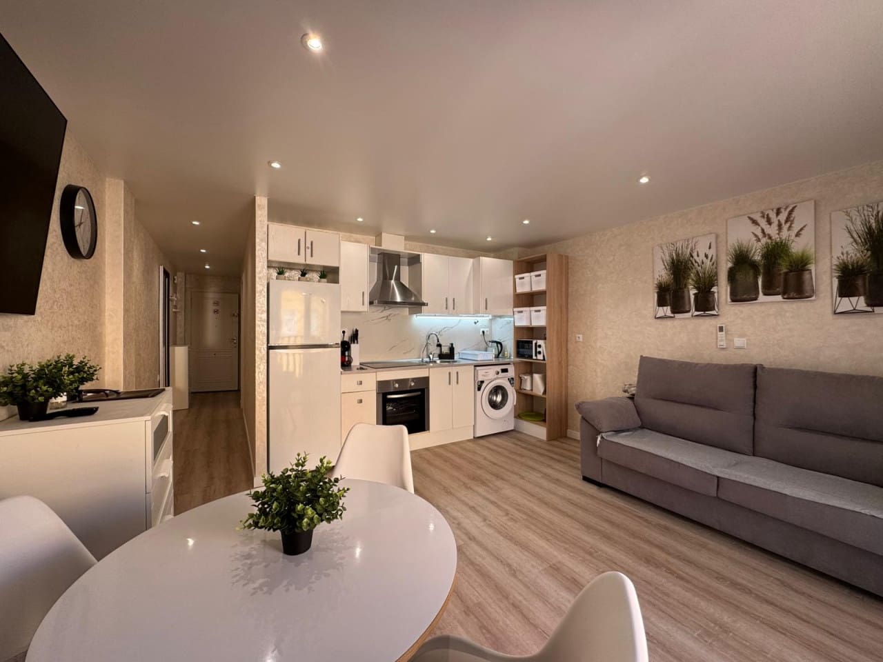 1 Zimmer Apartment zu verkaufen in Torrevieja - 209.000 € (Ref: 9406961)