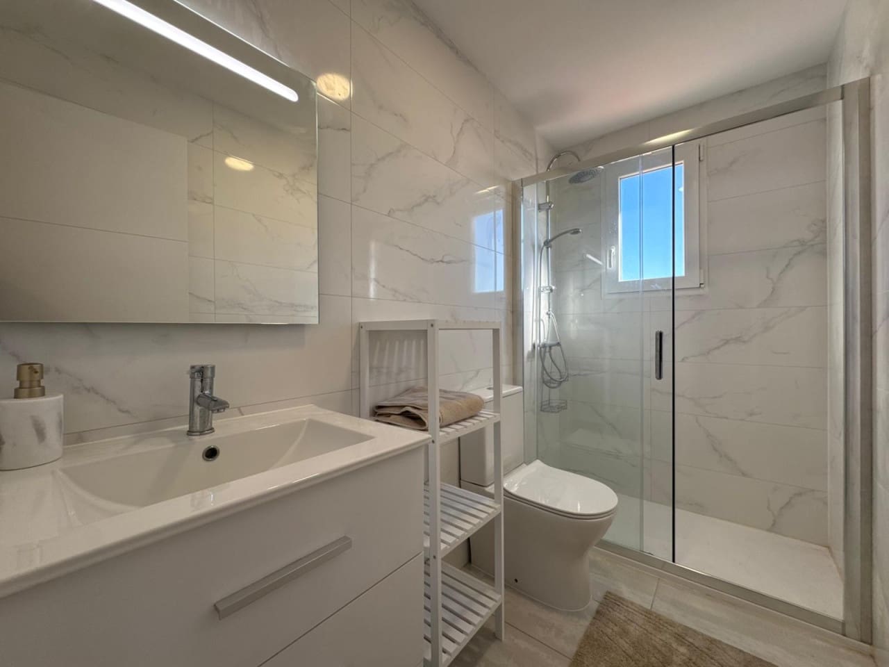 2 sovrum Lägenhet till salu i Orihuela Costa - 247 000 € (Ref: 9407040)