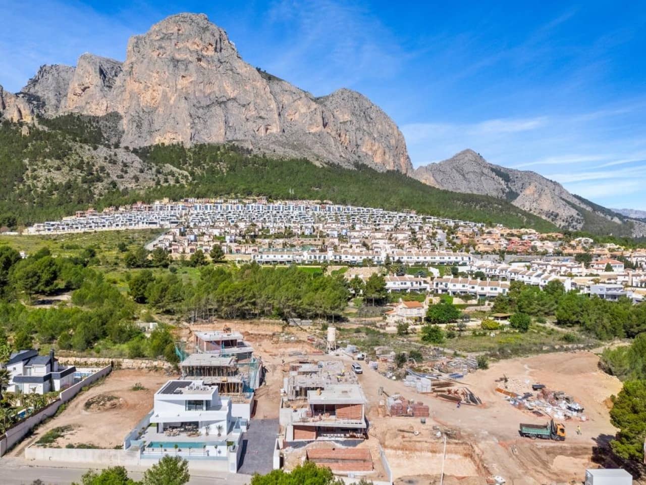 3 makuuhuone Huvila myytävänä paikassa Polop mukana uima-altaan - 860 000 € (Ref: 9413765)