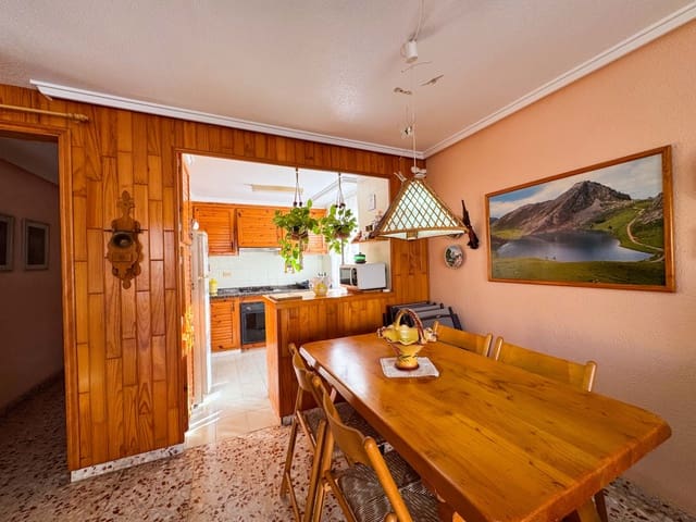 3 bedroom Apartment for sale in Los Europeos, Torrevieja - € 214,000 (Ref: 9418885)