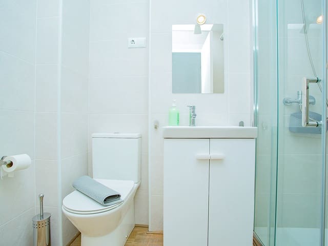 1 slaapkamer Appartement te koop in Gaspar Perelló, Torrevieja met zwembad - € 140.000 (Ref: 9420474)