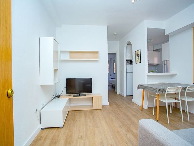 1 slaapkamer Appartement te koop in Gaspar Perelló, Torrevieja met zwembad - € 140.000 (Ref: 9420474)