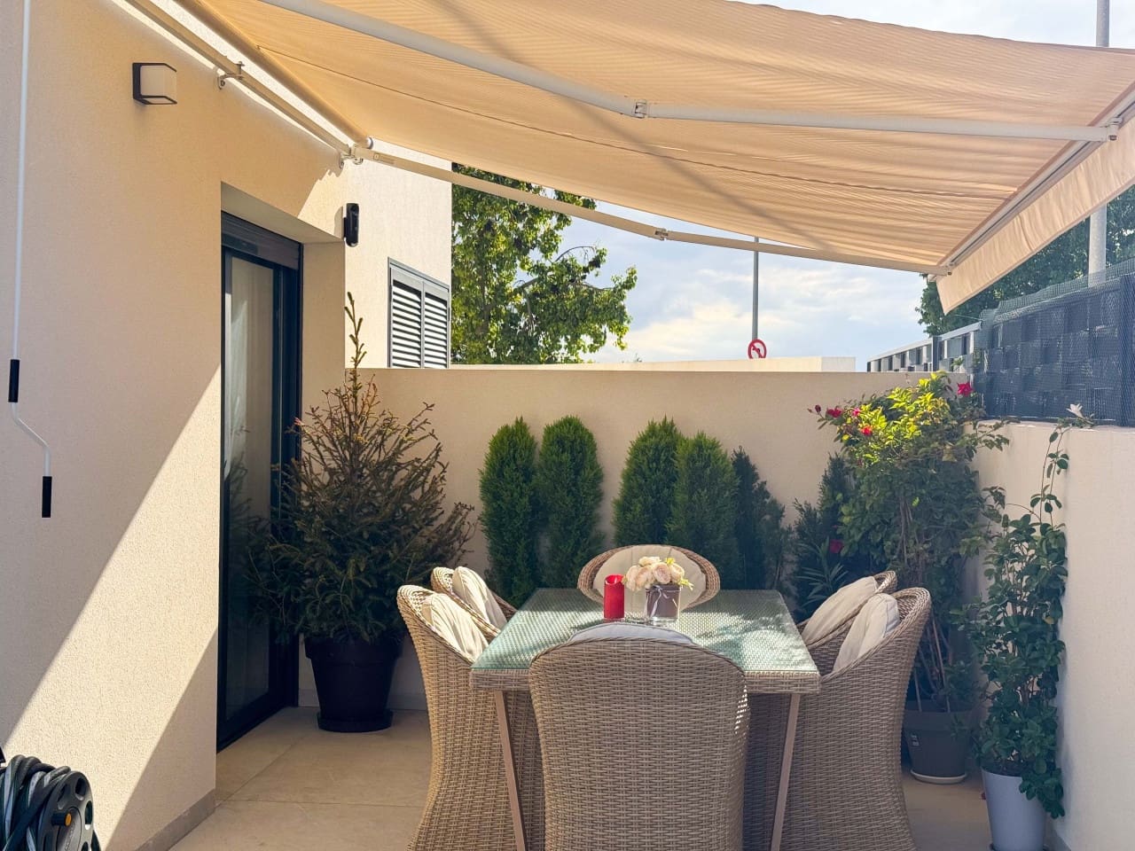 2 Zimmer Haus zu verkaufen in Benijofar mit Pool - 315.000 € (Ref: 9424129)