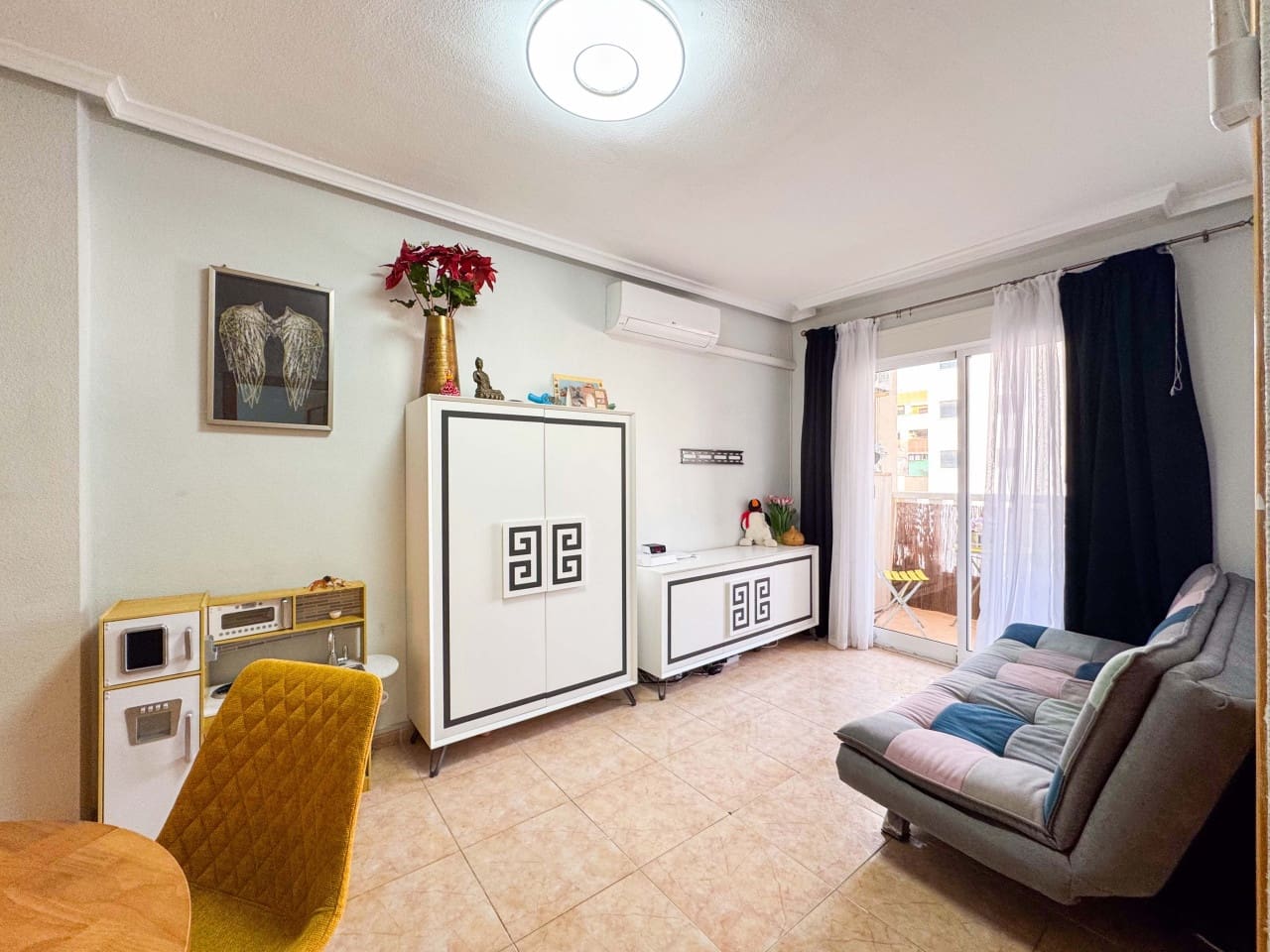 2 slaapkamer Appartement te koop in Torrevieja met zwembad - € 149.000 (Ref: 9428635)