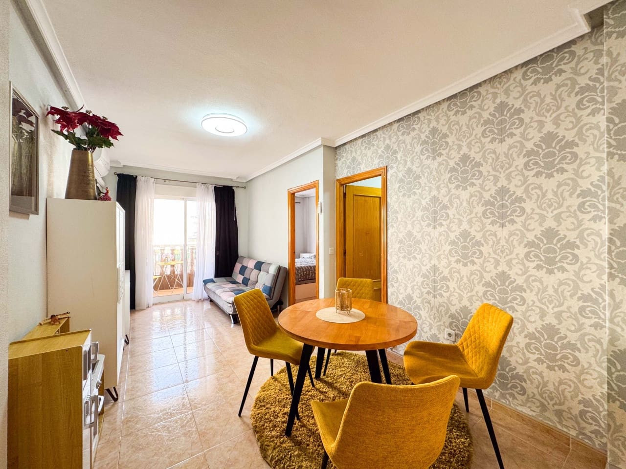 2 slaapkamer Appartement te koop in Torrevieja met zwembad - € 149.000 (Ref: 9428635)