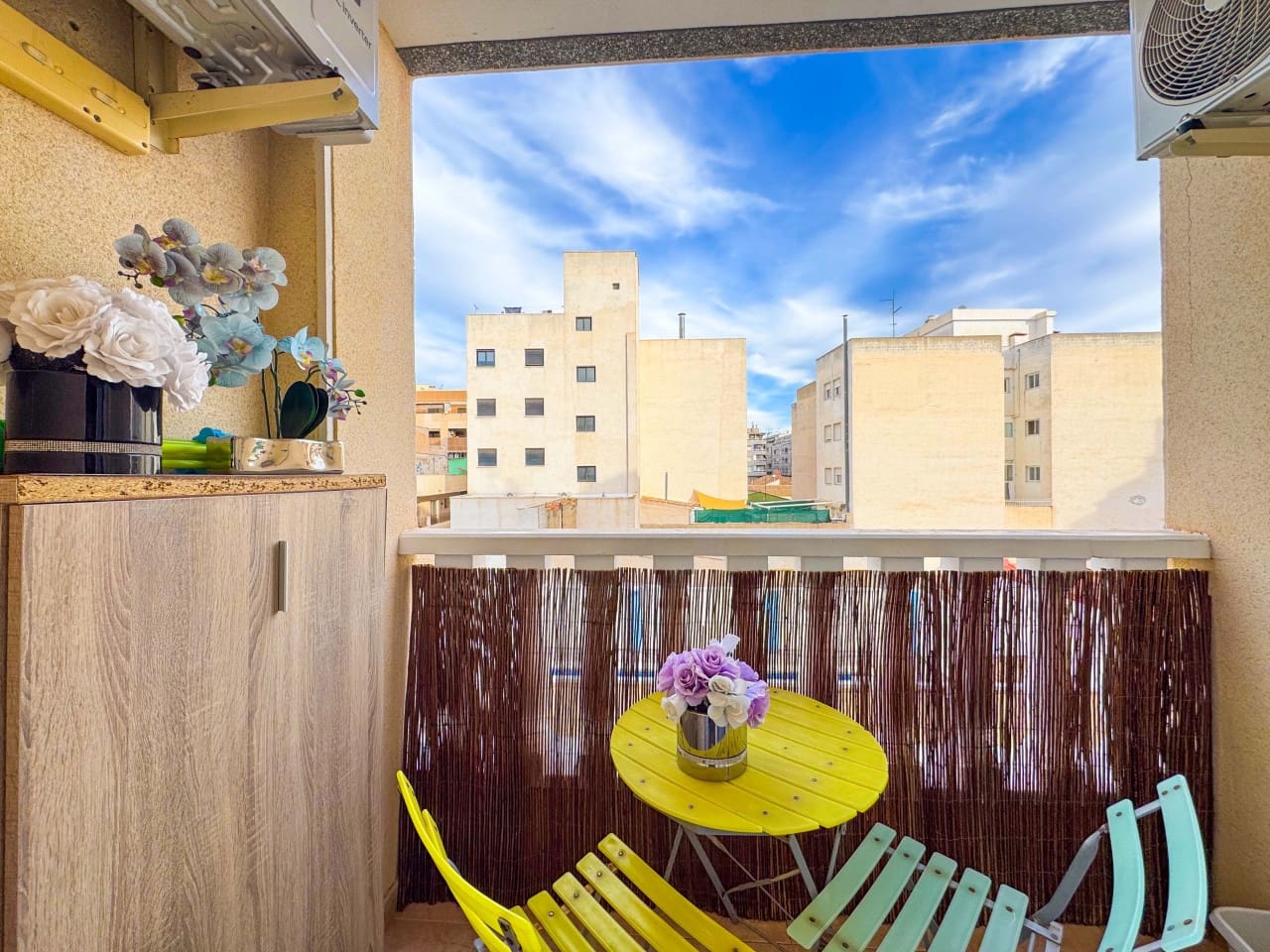 2 slaapkamer Appartement te koop in Torrevieja met zwembad - € 149.000 (Ref: 9428635)