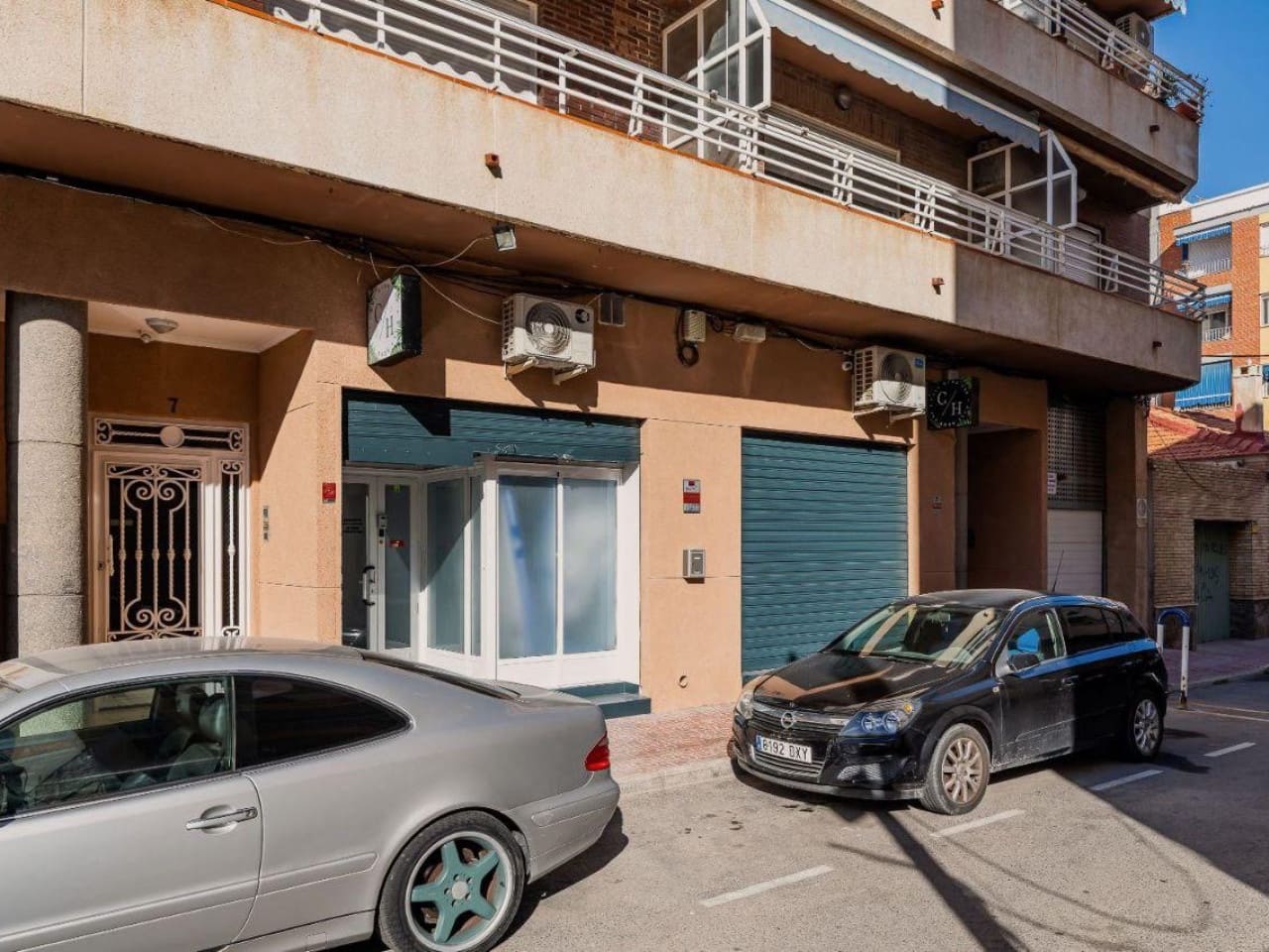 Erhverv til salg i Torrevieja - € 199.000 (Ref: 9447430)