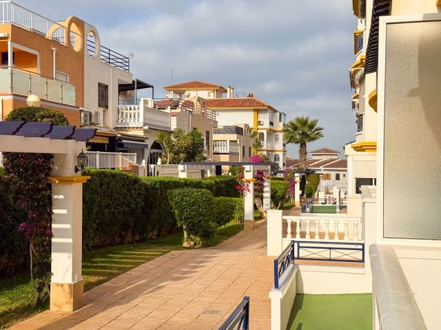 2 bedroom Apartment for sale in Cañada del Molino, Torrevieja with pool garage - € 199,000 (Ref: 9447431)