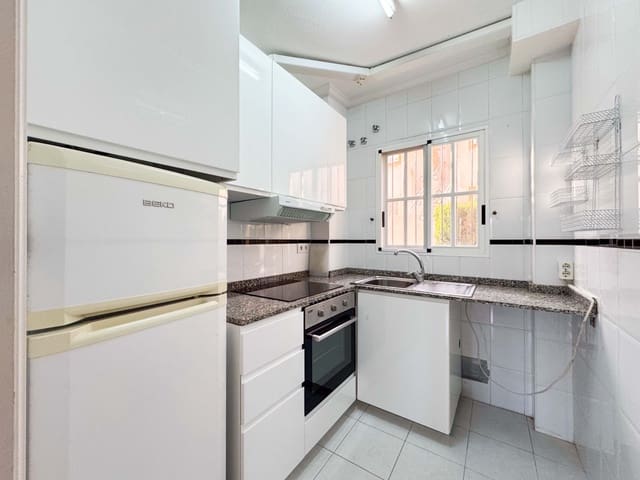 2 Zimmer Apartment zu verkaufen in Torreblanca, Torrevieja mit Pool - 139.900 € (Ref: 9449275)