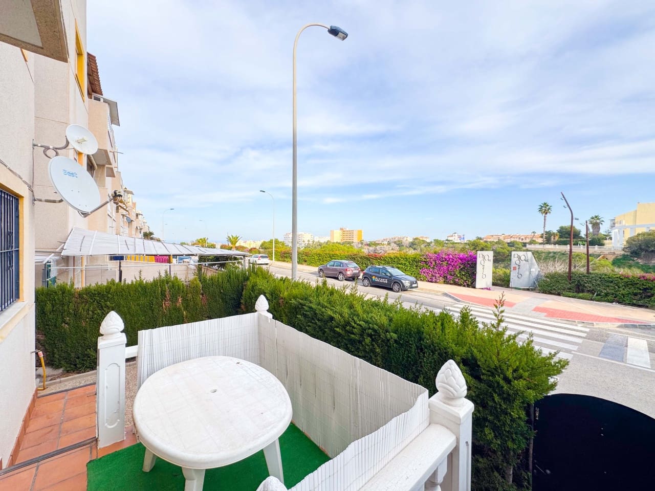 2 Zimmer Apartment zu verkaufen in Torrevieja mit Pool - 139.900 € (Ref: 9449275)