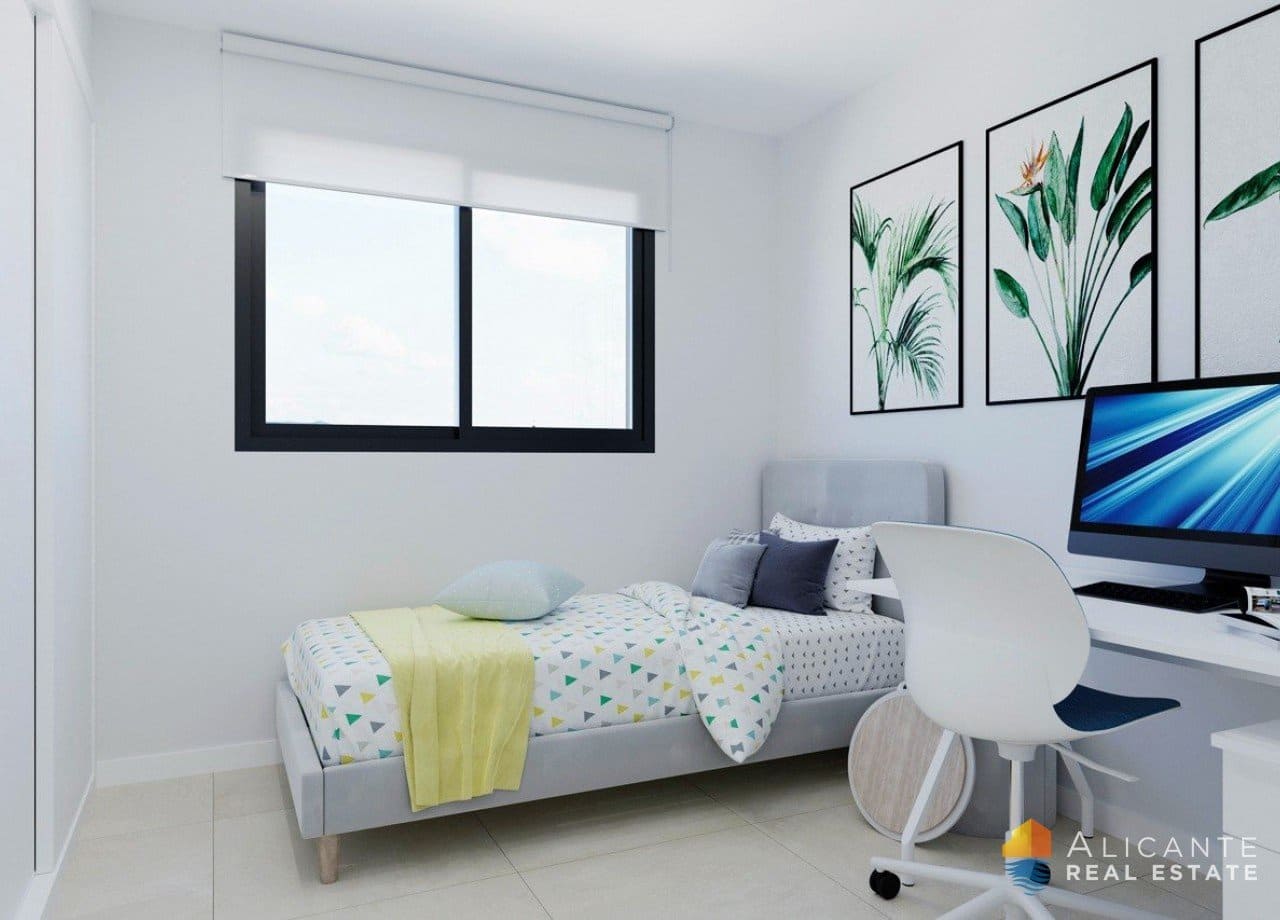 2 makuuhuone Huvila myytävänä paikassa Torrevieja mukana uima-altaan - 315 000 € (Ref: 9451783)