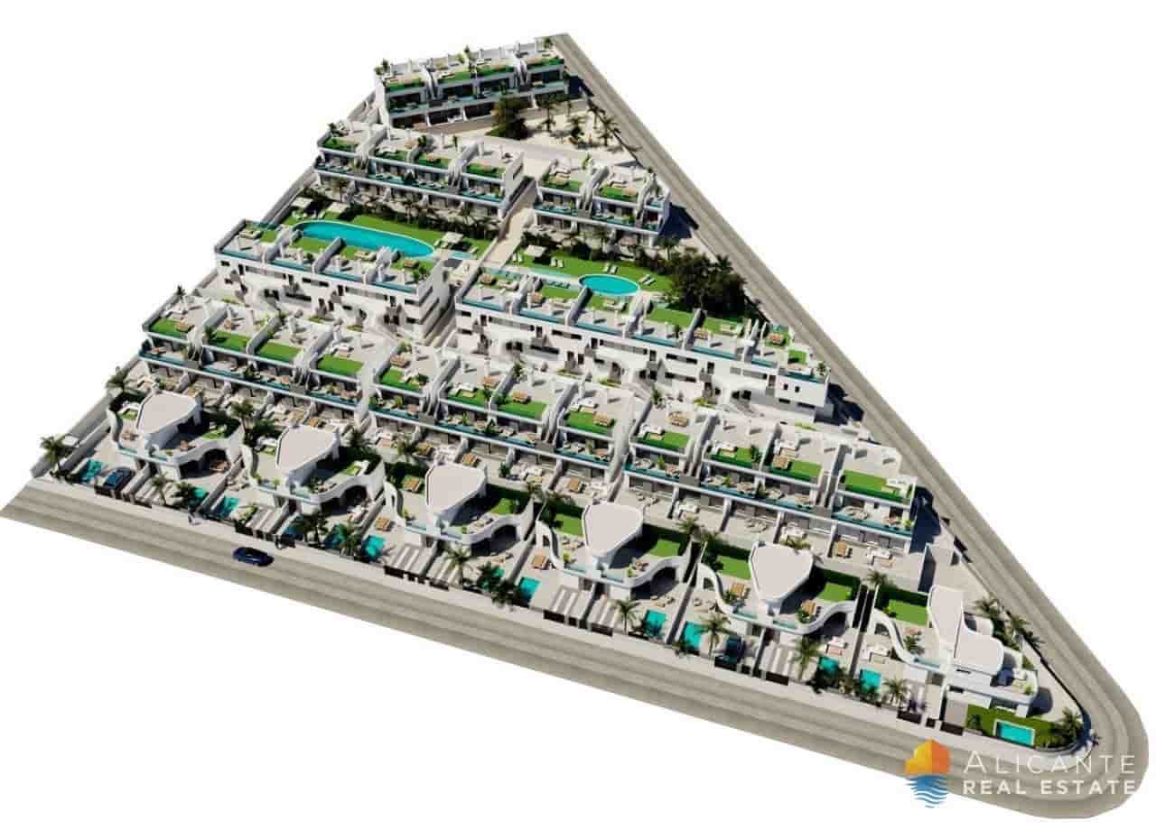 2 makuuhuone Huvila myytävänä paikassa Torrevieja mukana uima-altaan - 315 000 € (Ref: 9451783)