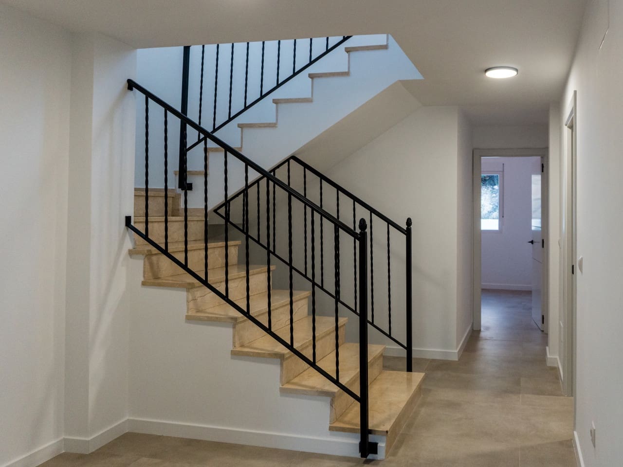 Chalet de 3 habitaciones en El Campello en venta con garaje - 550.000 € (Ref: 9464868)