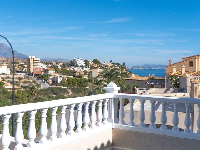 Chalet de 3 habitaciones en El Campello en venta con garaje - 550.000 € (Ref: 9464868)