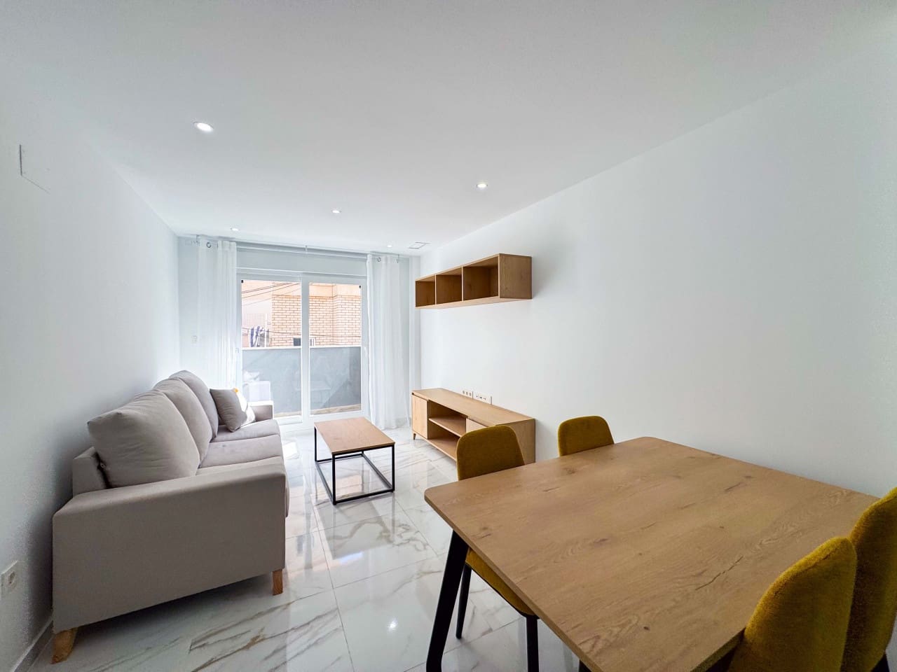 2 quarto Apartamento para venda em Torrevieja com garagem - 209 000 € (Ref: 9470713)