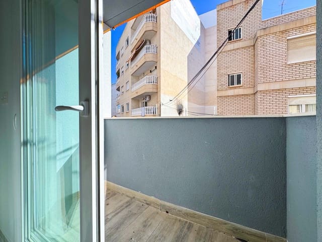 2 quarto Apartamento para venda em Parque de las Naciones, Torrevieja com garagem - 209 000 € (Ref: 9470713)