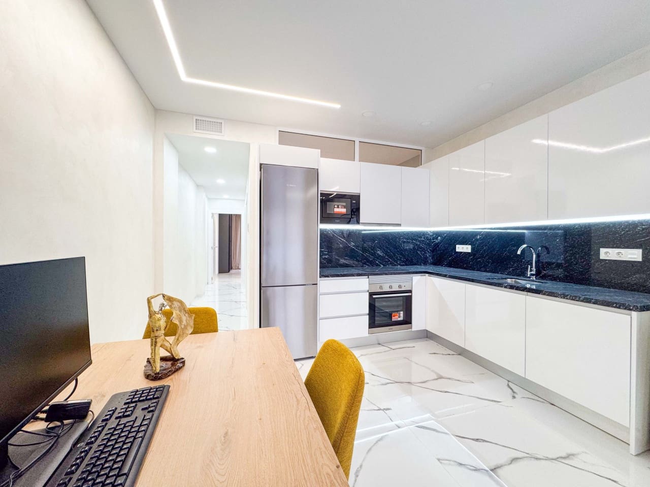 2 sovrum Lägenhet till salu i Torrevieja - 230 000 € (Ref: 9489781)