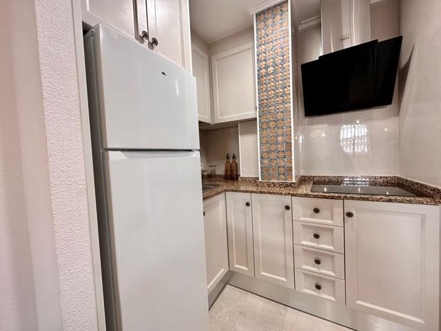 2 bedroom Apartment for sale in Playa de los Locos, Torrevieja with pool - € 169,900 (Ref: 9497789)