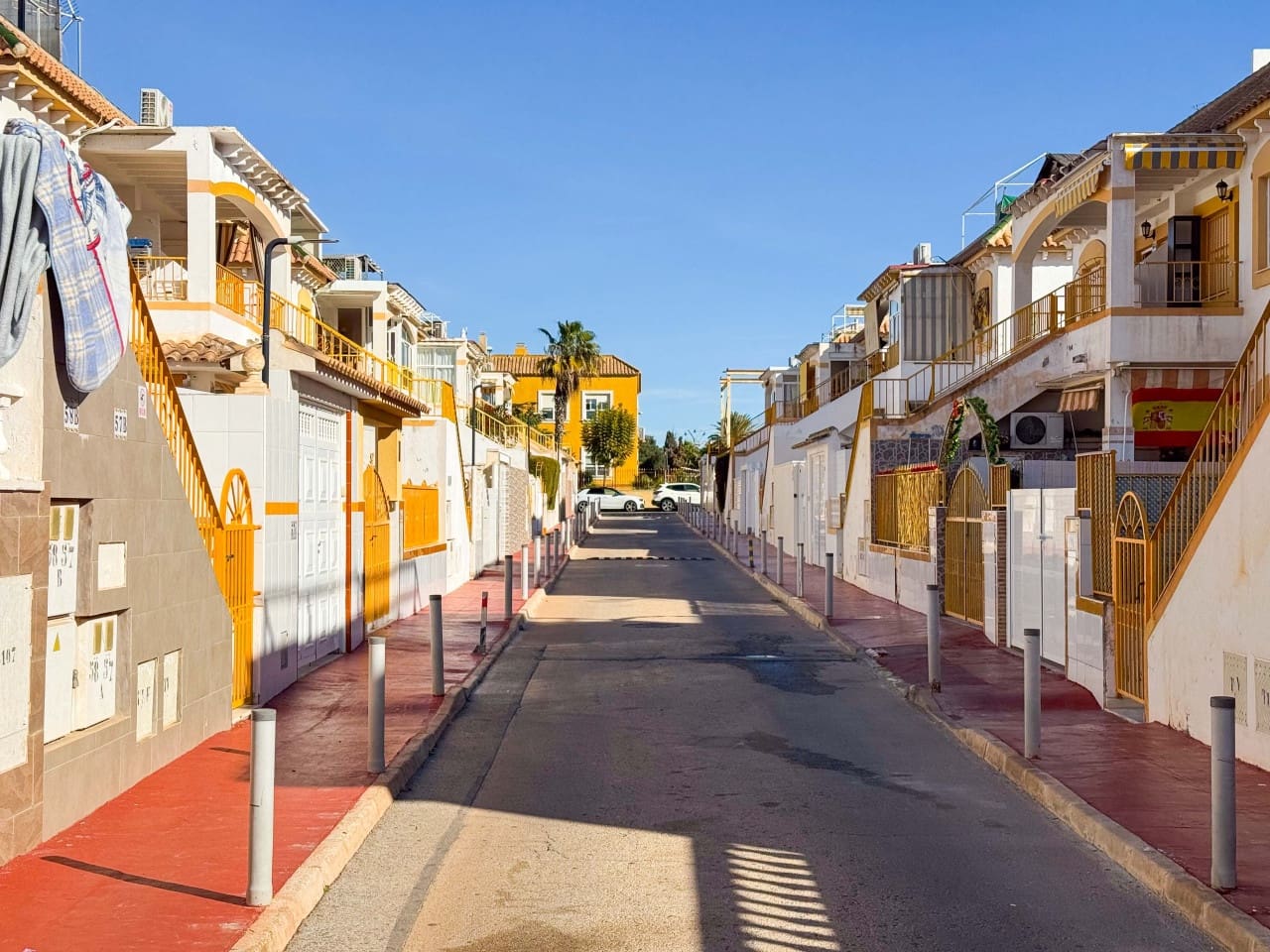 2 soverom Villa til salgs i Torrevieja med svømmebasseng garasje - € 159 900 (Ref: 9502924)