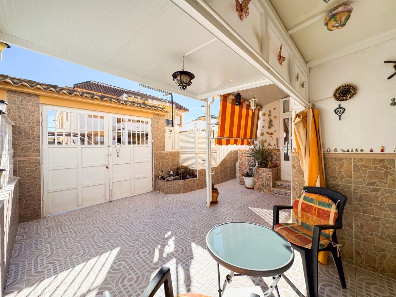 2 soverom Villa til salgs i Torrevieja med svømmebasseng garasje - € 159 900 (Ref: 9502924)