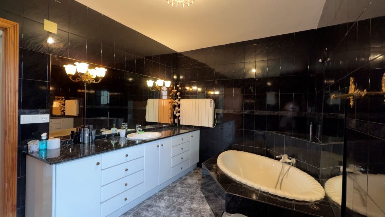 3 camera da letto Villa in vendita in Muchamiel / Mutxamel con piscina garage - 418.000 € (Rif: 9524800)