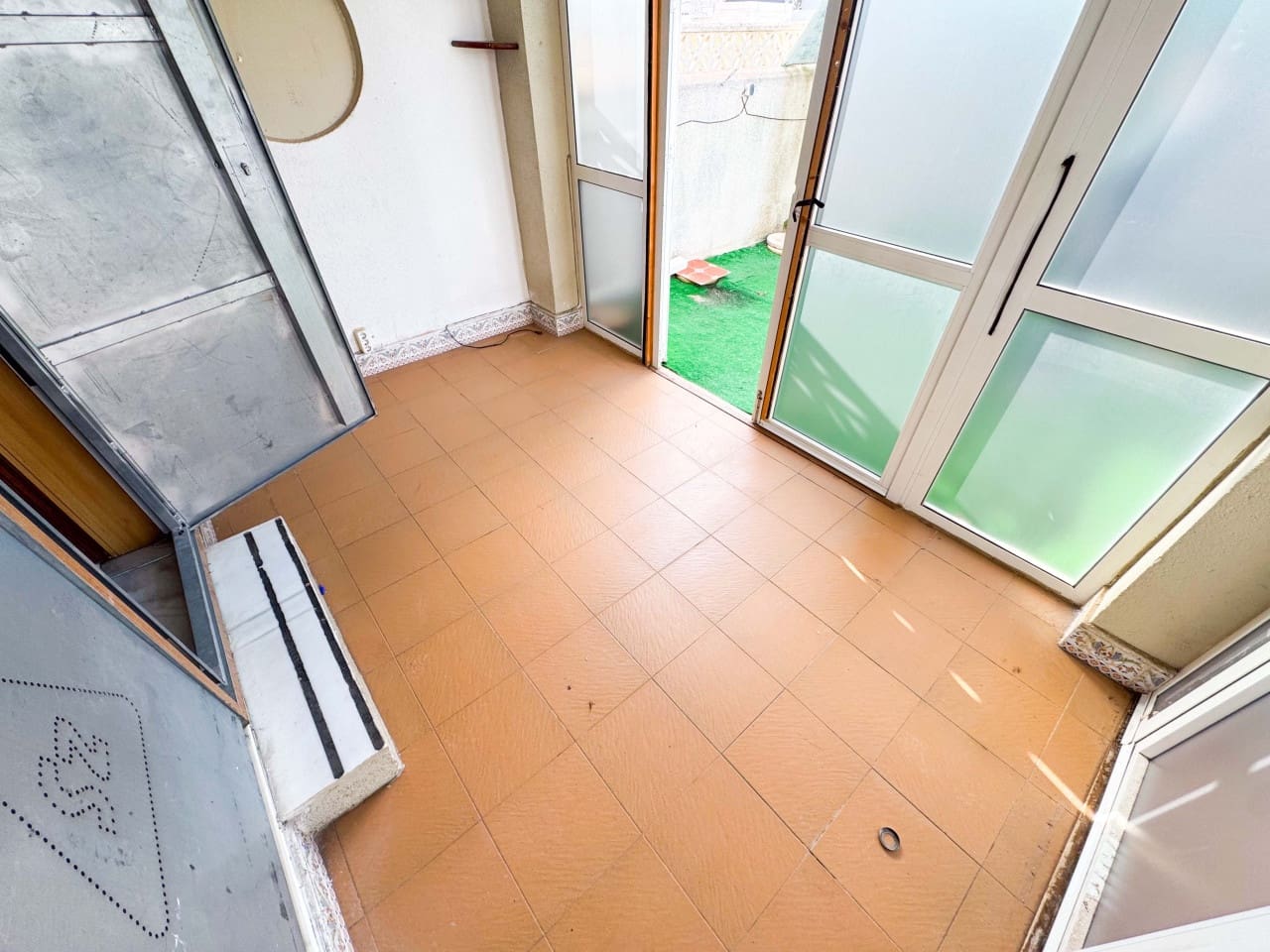 2 slaapkamer Huis te koop in Torrevieja - € 117.260 (Ref: 9528052)