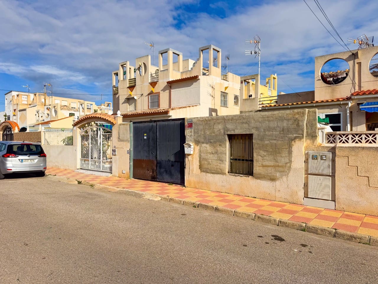 2 slaapkamer Huis te koop in Torrevieja - € 117.260 (Ref: 9528052)